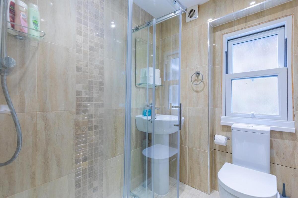Apartment Spacious 1bd Flat 10 Mins From Battersea Park!